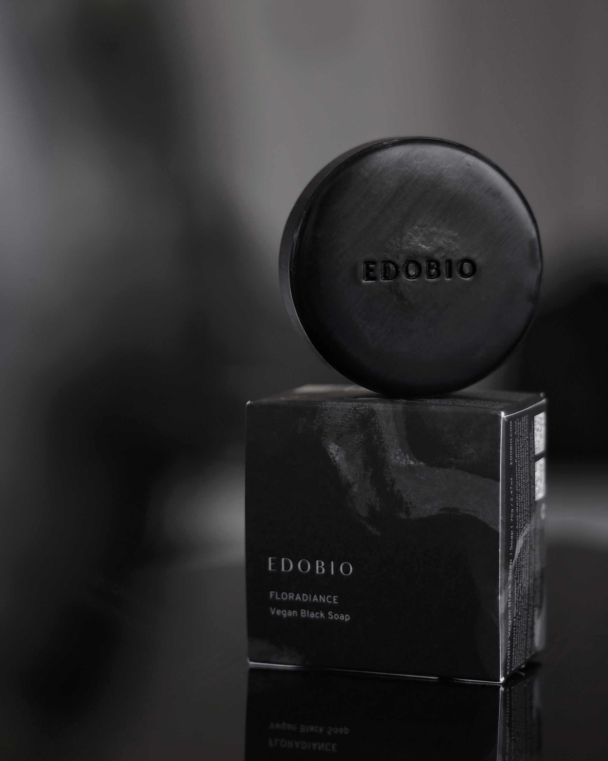 EDOBIO Vegan Black pore-cleansing soap lifestyle shot dark background - SOWAKA