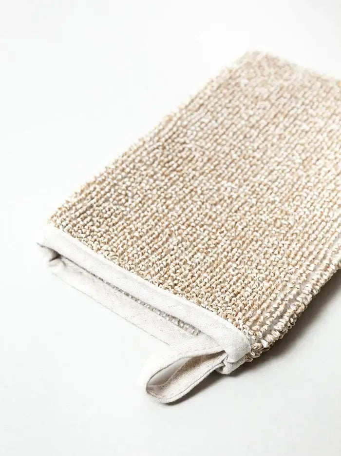Beige textured bath mitt
