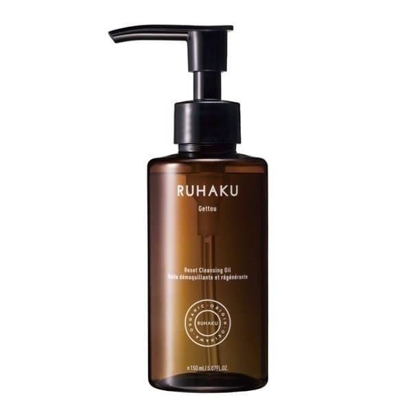 Gettou Reset Cleansing Oil bottle with dispenser, featuring Okinawan shell ginger extract, petroleum-free formula.