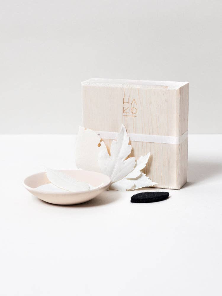 HA KO Paper Incense wooden box set with six leaves, dish, and felt mat for aromatic enjoyment.
