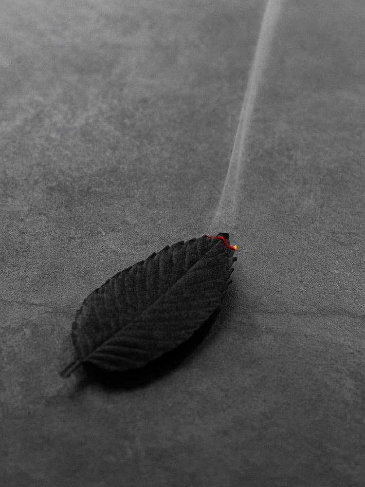 HA KO Paper Incense - Black No. 1 Relax